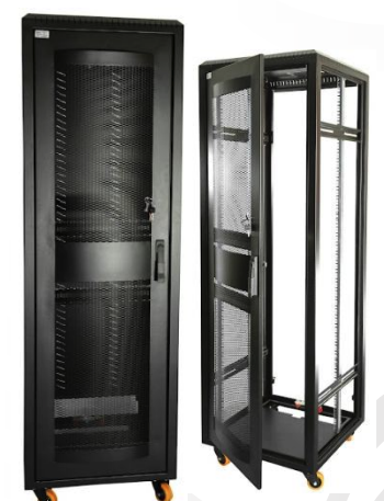 Gabinete y rack de piso strong