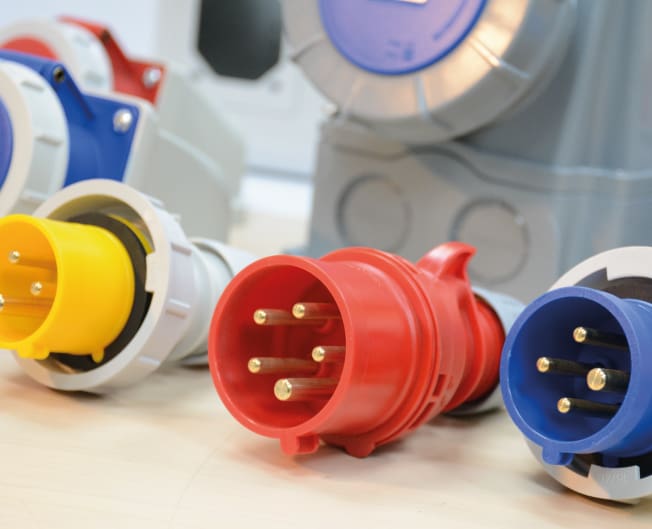 Tomas y clavijas VCP marca VCP Electric | Grupo EIB
